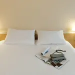 City-west Hotel